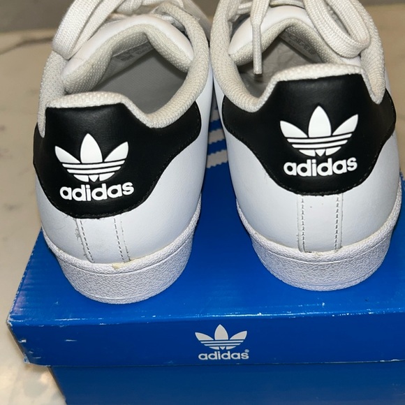 Adidas Superstar Sneakers - Picture 4 of 10